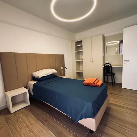 Welcome Residenza Esclusiva Via Liverani * אימולה