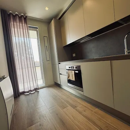 Welcome Residenza Esclusiva Via Liverani Daire