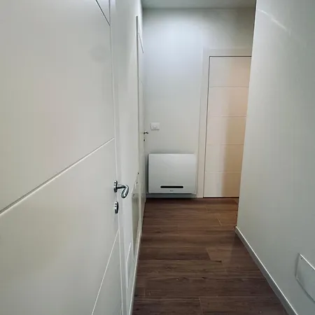 Welcome Residenza Esclusiva Via Liverani Апартаменты *