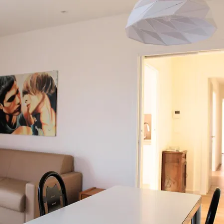 Welcome Residenza Esclusiva Via Liverani * אימולה