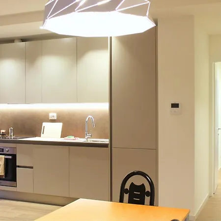 Welcome Residenza Esclusiva Via Liverani Апартаменты *