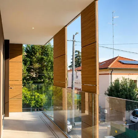 Welcome Residenza Esclusiva Via Liverani Апартаменты *