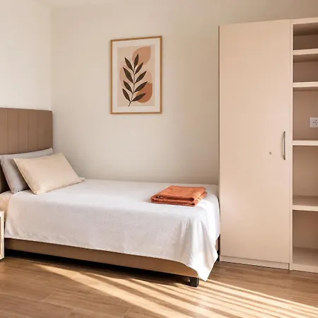 Welcome Residenza Esclusiva Via Liverani Appartamento *