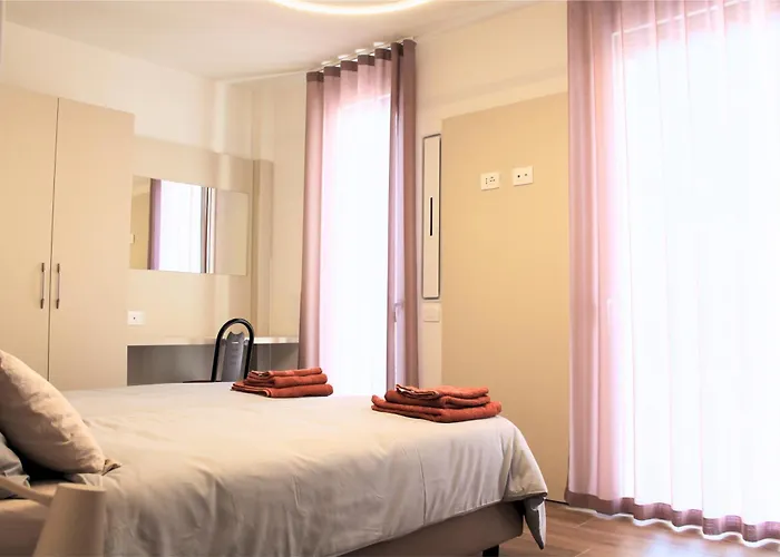 Welcome Residenza Esclusiva Via Liverani イーモラ